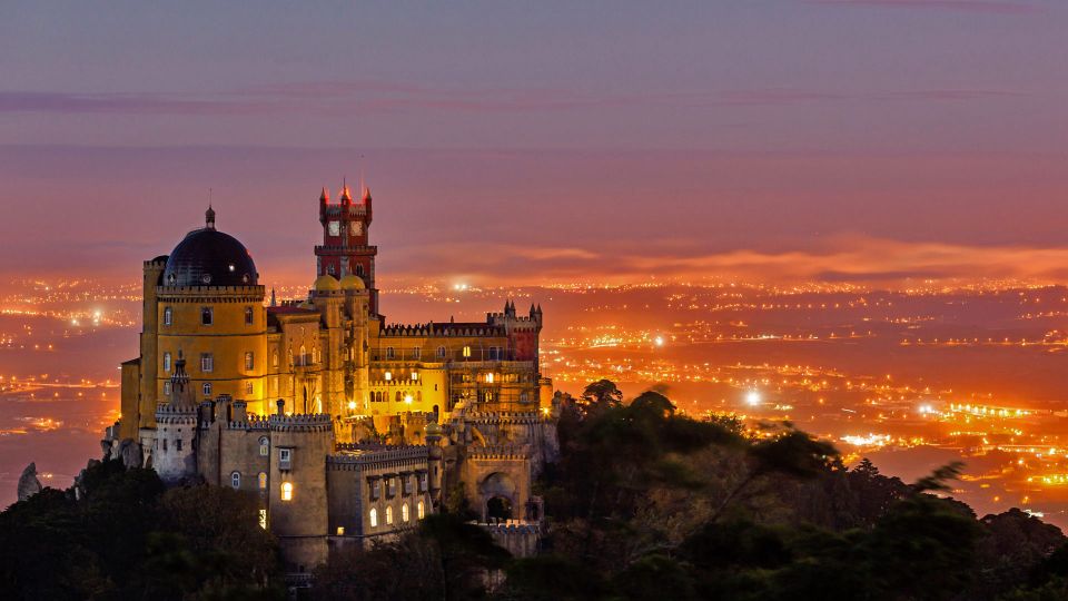 From Lisbon: Pena Palace, Regaleira, Sintra & Cascais Tour - Important Information