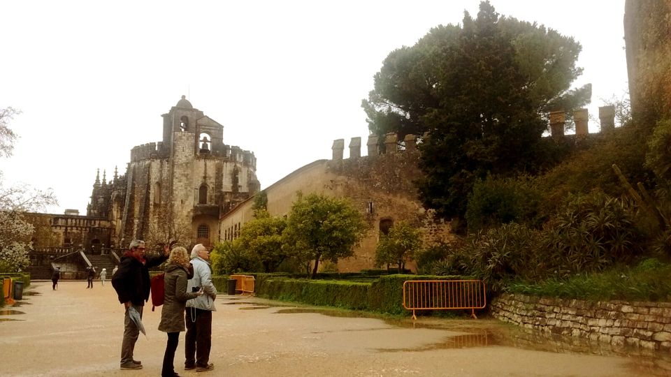 From Lisbon: Tomar, Christ Convent & Almourol Castle Tour - Detailed Itinerary