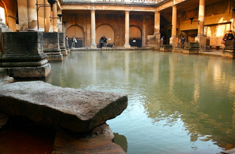 From London: Stonehenge and Bath Private Full-Day Trip - Examining the Renowned Roman Baths