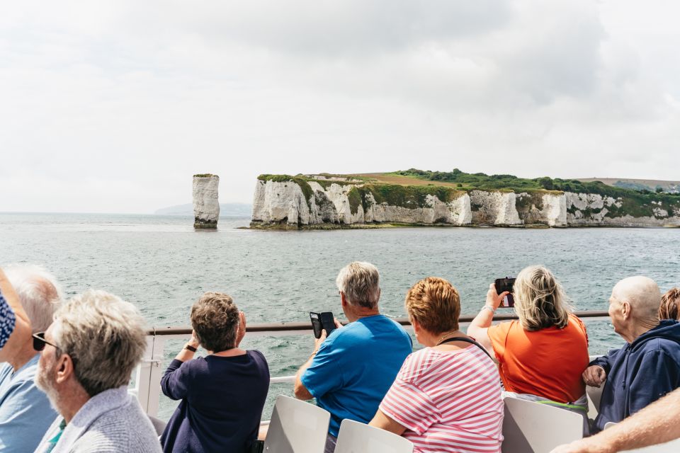 From Poole: Round-trip Jurassic Coastal Cruise to Swanage - Meeting Point