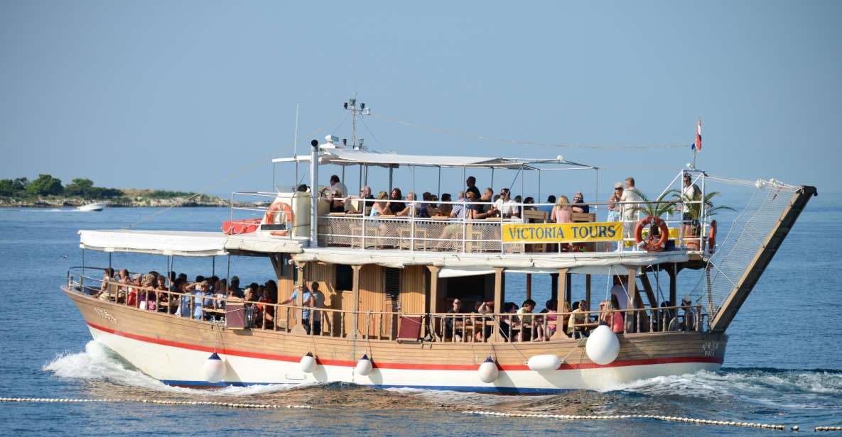 From Poreč: Evening Dolphin Cruise With Welcome Drink - Departure Information