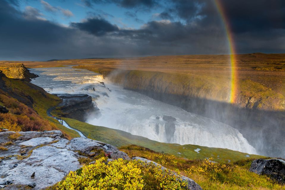 From Reykjavik: Private Golden Circle Day Tour by Jeep - Strokkur Geyser Eruption