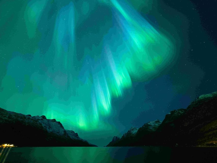 From Tromsø: Northern Lights Cruise on a Cozy Vintage Vessel - Onboard Amenities and Services