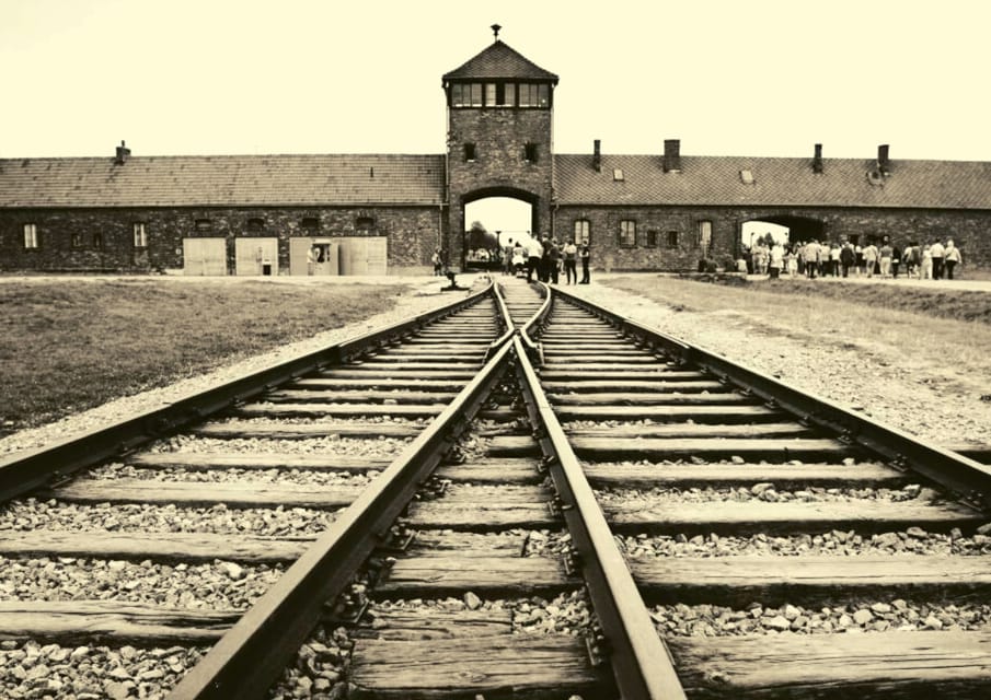 From Warsaw: Auschwitz Day Tour by Private Car With Lunch - Significant Sites to Explore