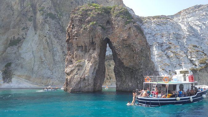 Full Day Boat Excursion of Ponza & Palmarola From Rome - Positive Traveler Feedback