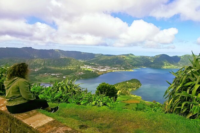 Full Day Tour Sete Cidades & Lagoa Do Fogo With Lunch - Lagoa Do Fogo Viewpoint