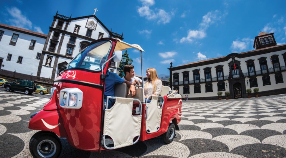 Funchal: Guided Tuk Tuk Tour With Drop-Off at CR7 Museum - Exploring Funchals Old Town