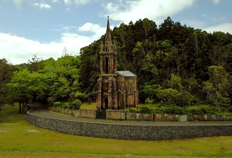 Furnas: Tea Plantations, Lake and Volcano Guided Tour - Terra Nostra Park