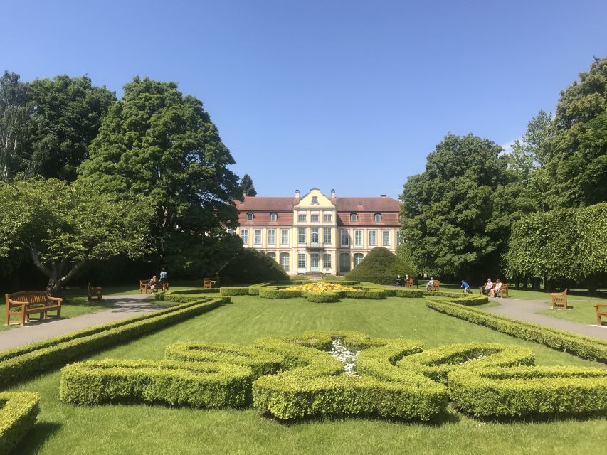 Gdansk: City Highlights Guided Private Bike Tour - Inclusions and Meeting Point