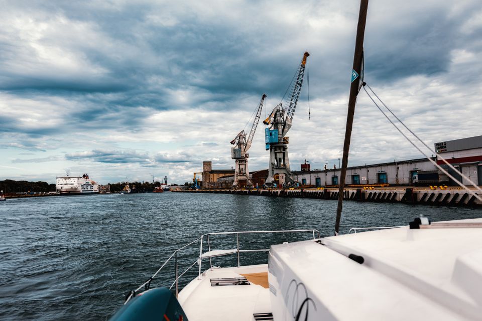 Gdańsk: Motlawa and Port Yacht Cruise With Prosecco - Accessibility Considerations