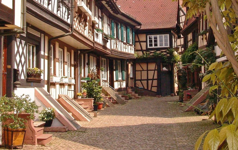 Gengenbach: Private Guided Walking Tour - Reservation and Payment Details