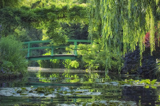 Giverny Half Day Guided Trip With Monets House & Gardens From Paris by Minivan - Additional Tour Details