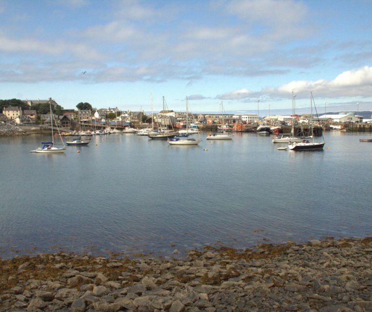 Glasgow: Glenfinnan, Mallaig and Glencoe Adventure Tour - Lunch Break in Mallaig