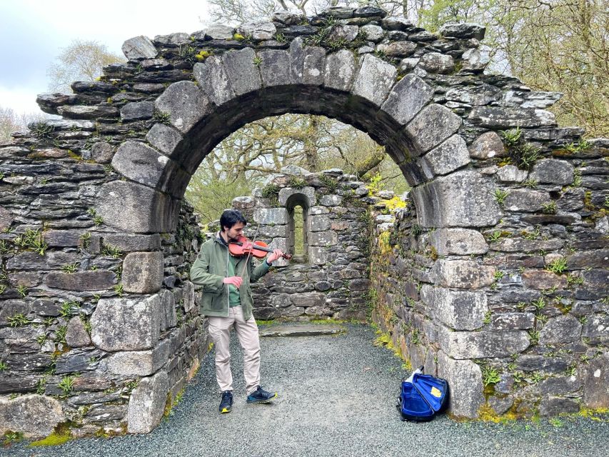 Glendalough History & Live Music Tour - Meeting Point and Languages