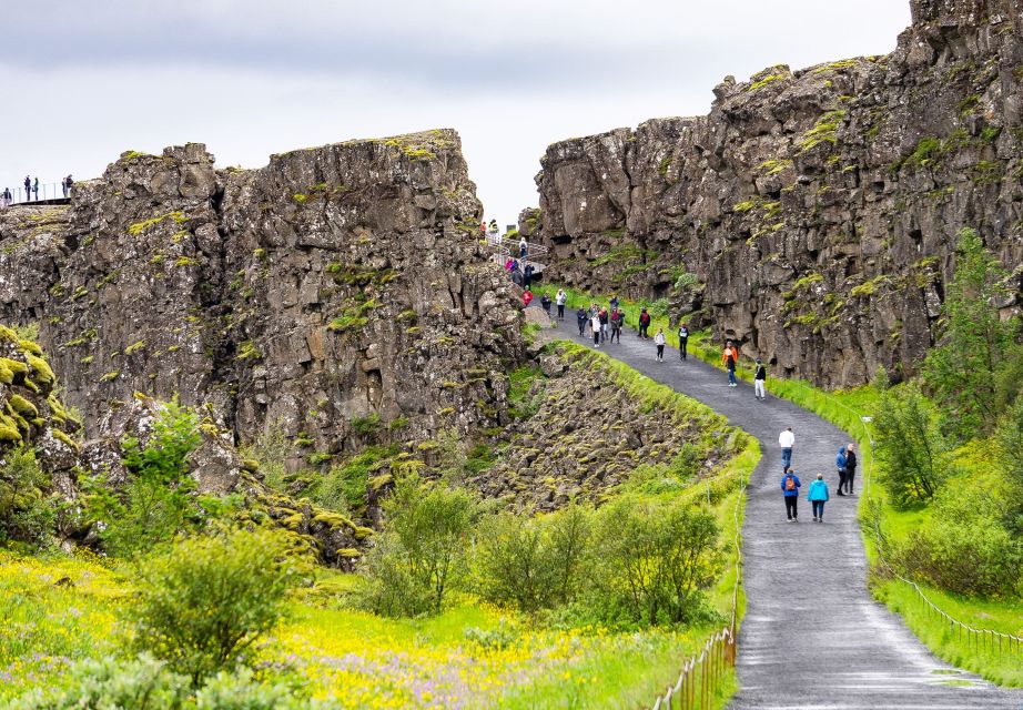 Golden Circle & Silfra Snorkeling Small Group Tour - Witnessing the Continental Rift