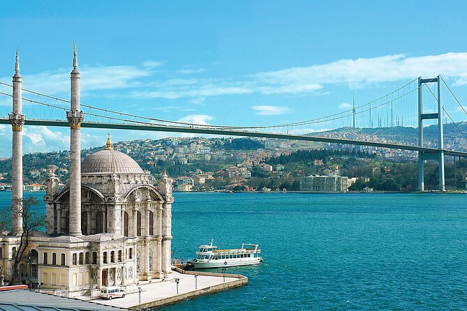 Golden Horn and Bosphorus Boat Tour in Istanbul - Meeting and Pickup