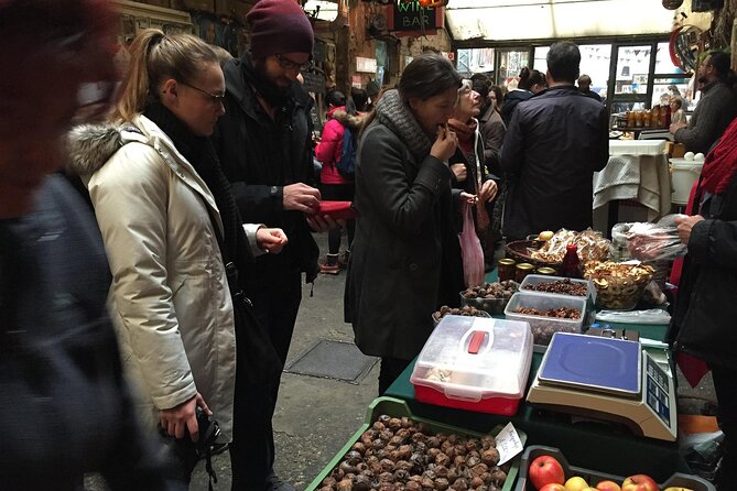 Gourmet Market Walk at the Great Market Hall of Budapest - Tour Group Size and Meeting Point