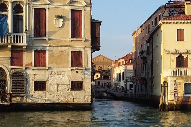 Grand Canal Boat Tour and Murano Glass Experience With Hotel Pick up - Reviews