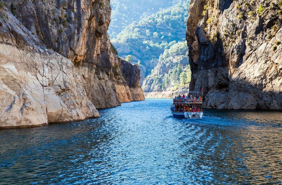 Green Canyon Boat Trip With Lunch and Beverages - Duration and Logistics