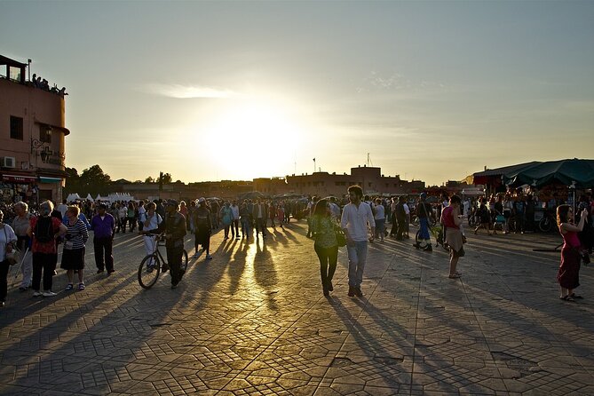 Guided Medina Walking Tour of Monuments & Souks - Exploring the Bahia Palace