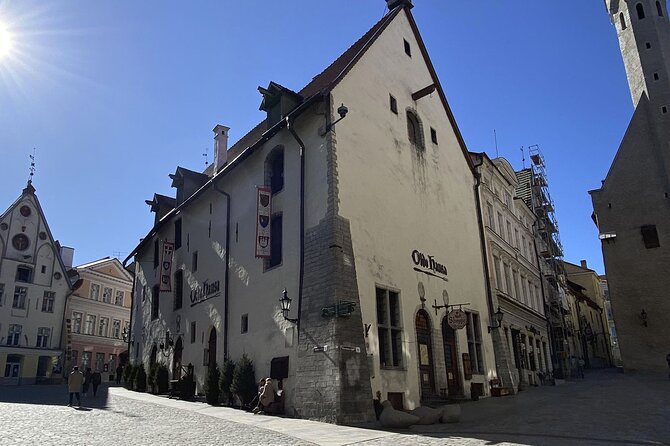 Guided Old Town Tallinn Historical Walking Tour - Reviews and Ratings