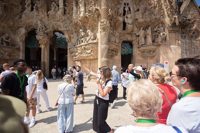 Guided Tour Sagrada Familia and Park Guell - Guided Tour Highlights