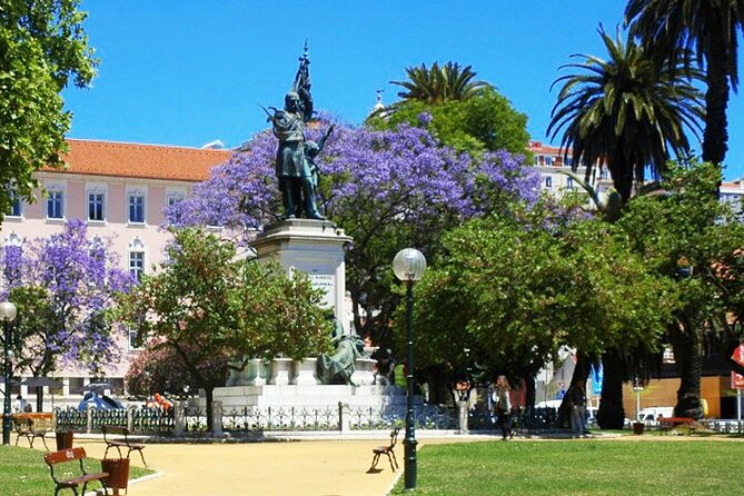 Half-Day Walking Tour About the African Presence in Lisbon - Alfama Neighborhood