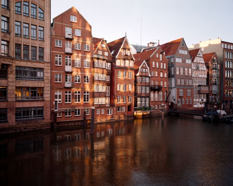 Hamburg: Private Beatles and Hanseatic League Tour by Van - Traversing the Old Elbe Tunnels Depths