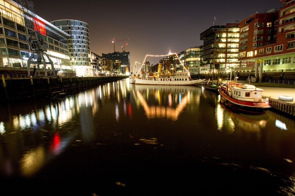 Hamburg: Speicherstadt and HafenCity 2-Hour Tour - Meeting Point and Directions