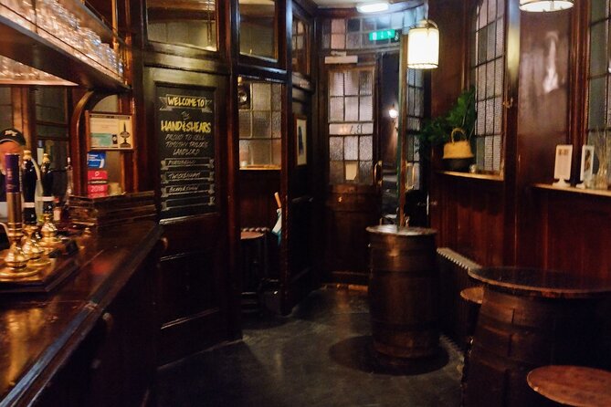 Haunted Pubs of Old London Tour - Public Transportation and Participation