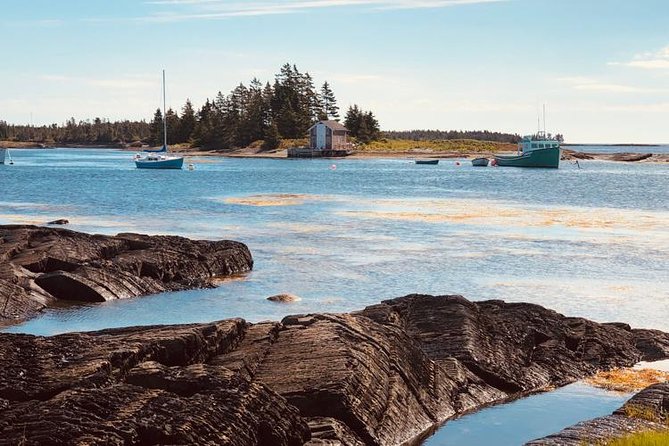 Hidden Gems Tour Lunenburg - UNESCO World Heritage Tour