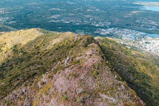 Hiking La Tourelle Mountain in Mauritius - Maximum Group Size and Pricing