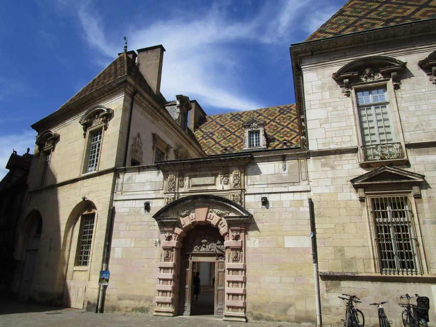 Historical Dijon: Outdoor Escape Game - Inclusions and Exclusions