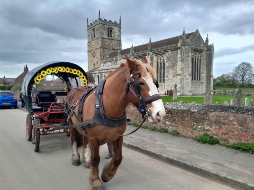 Horse Drawn Carriage Ride and Picnic Hamper - Picnic Hamper Details