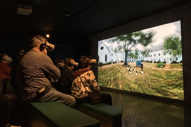 Immersion Quebec: Virtual Reality Experience of Quebec Citys History - Meeting Point and Duration