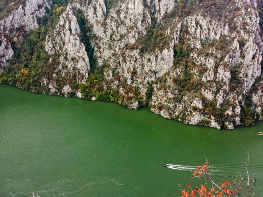 Iron Gate: Golubac Fortress, Lepenski Vir and Boat Cruise - Djerdap National Park