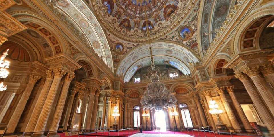 Istanbul: Dolmabahce Palace and Grand Bazaar Tour - Experience the Grand Bazaar