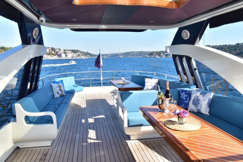 Istanbul: Private Bosphorus Cruise on a Luxurious Yacht - Experiencing the Ottoman Palaces