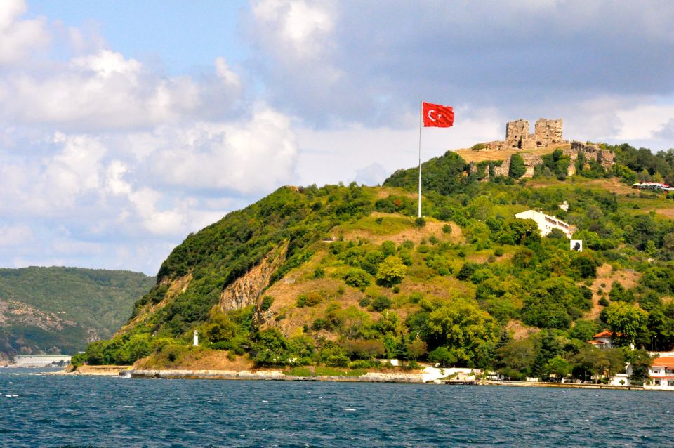 Istanbul: True Discovery Full-Day Tour and Cruise - Bosphorus Cruise to Black Sea