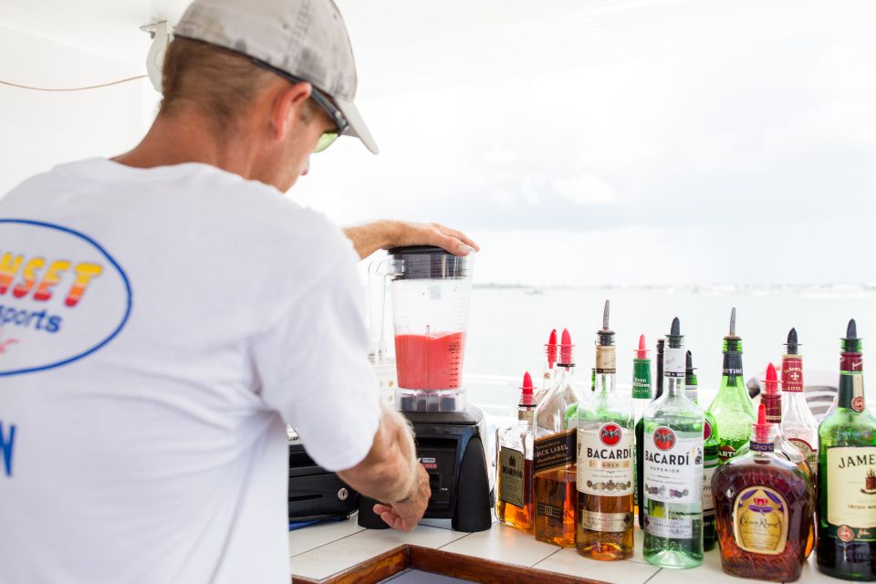 Key West: Sunset Sailing Trip With Open Bar, Food and Music - Onboard Amenities