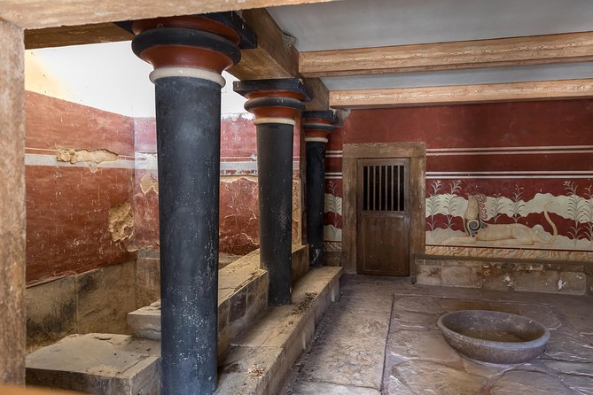 Knossos Palace Guided Walking Tour - Whats Included and Excluded