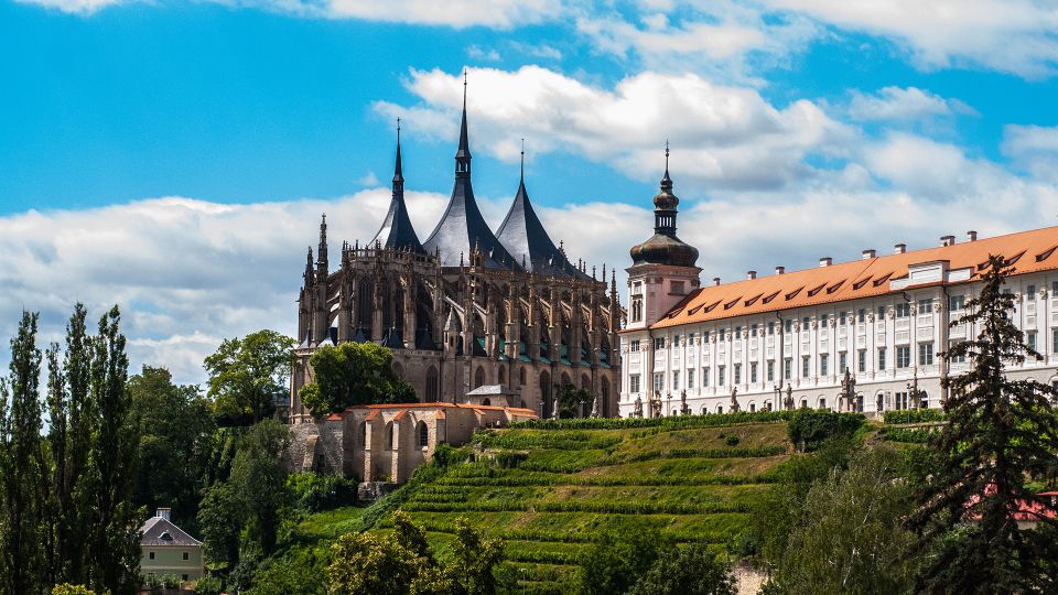 Kutná Hora Private Tour: Day Trip From Prague - Transportation and Inclusions