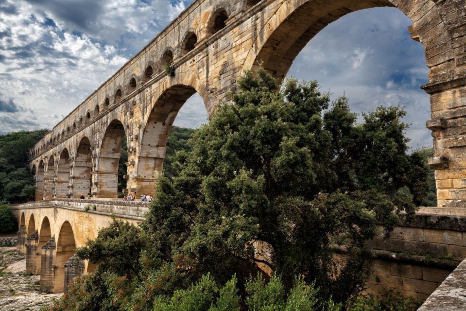 Languedoc-Roussillon: Pont Du Gard Private Tour & History - Museum and Cinema Experience