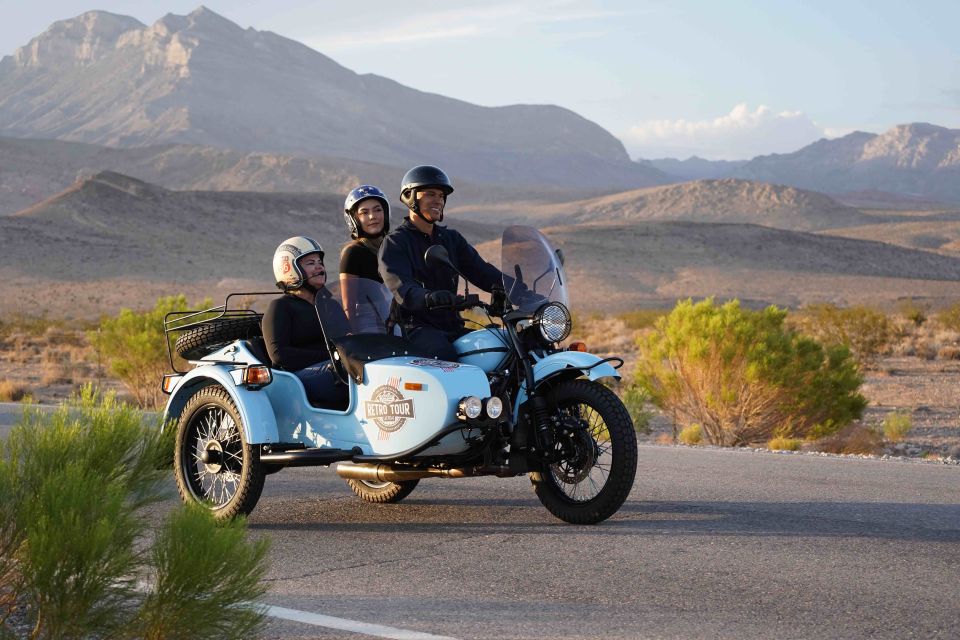 Las Vegas: Valley of Fire and Lake Mead Sidecar Day Tour - Petrified Wood and Petroglyphs