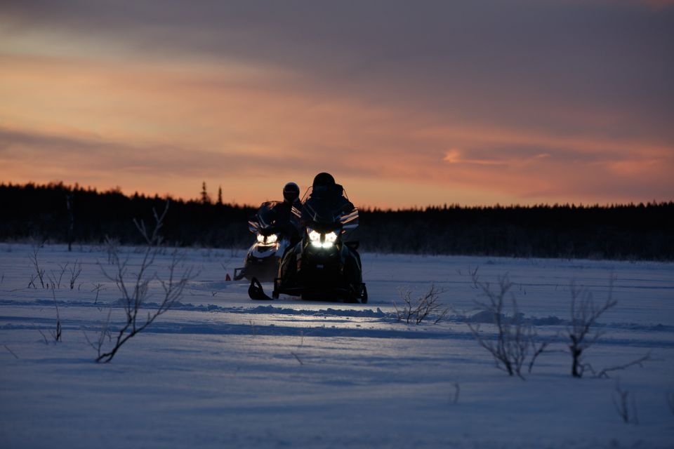 Levi: Snowmobile Tour to Snow Village - Snowmobiling Through the Landscape