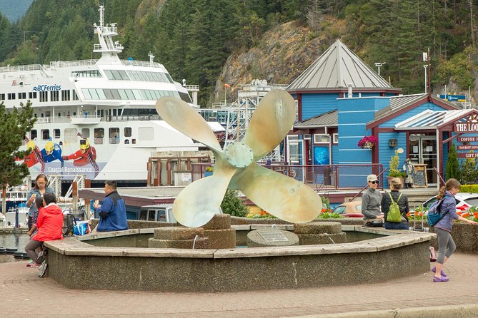 Lighthouse Park Hiking / Horseshoe Bay Discovery Tour - Tour Confirmation and Accessibility