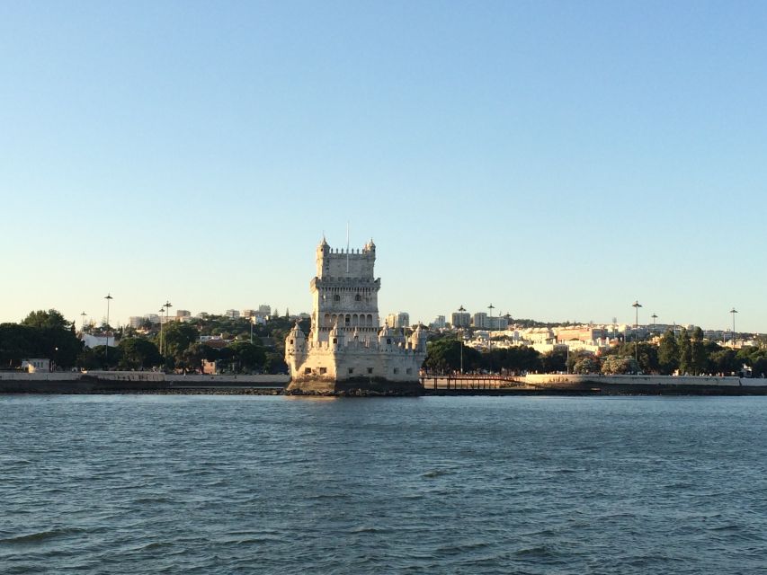 Lisbon 2-Hour River Cruise - Group Size and Booking