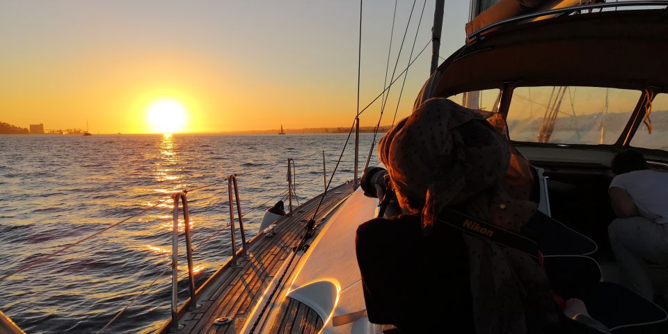 Lisbon: 2-Hour Sunset Sailing Tour on Luxury Sailing Yacht - Customer Reviews and Ratings