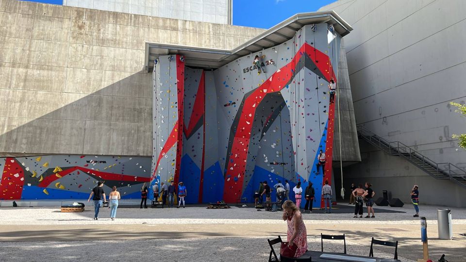 Lisbon: 25th of April Bridge Guided Climbing Experience - Instruction and Group Size