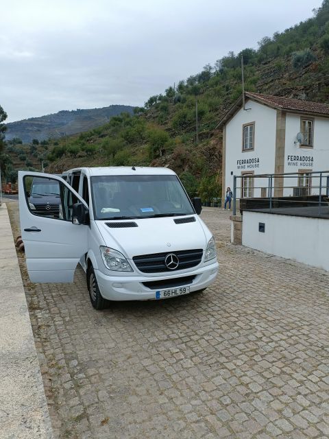 Lisbon Airport Transfer: Until Your Accommodation in Lisbon - Insights and Recommendations